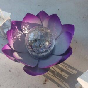 Solar Outdoor Lights Garden Decor - Bright Lotus Flower Table Lamp, Waterproof